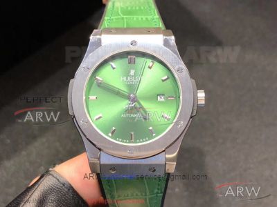 Perfect Replica Hublot Classic Fusion Green Face Stainless Steel Case 42mm Automatic Watch